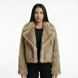 Elina – Manteau en fausse fourrure